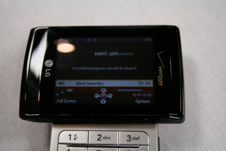 Illustration for article titled LG VX9400 V-CAST TV Phone Hands-On